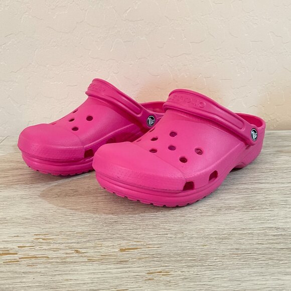 Women's Crocs Shoes Small 6 7 Bright Pink Mules - Picture 2 of 12